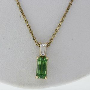 14k Yellow Gold .90ct Green Tourmaline & .20ct Diamond Pendant Necklace 18 Inch